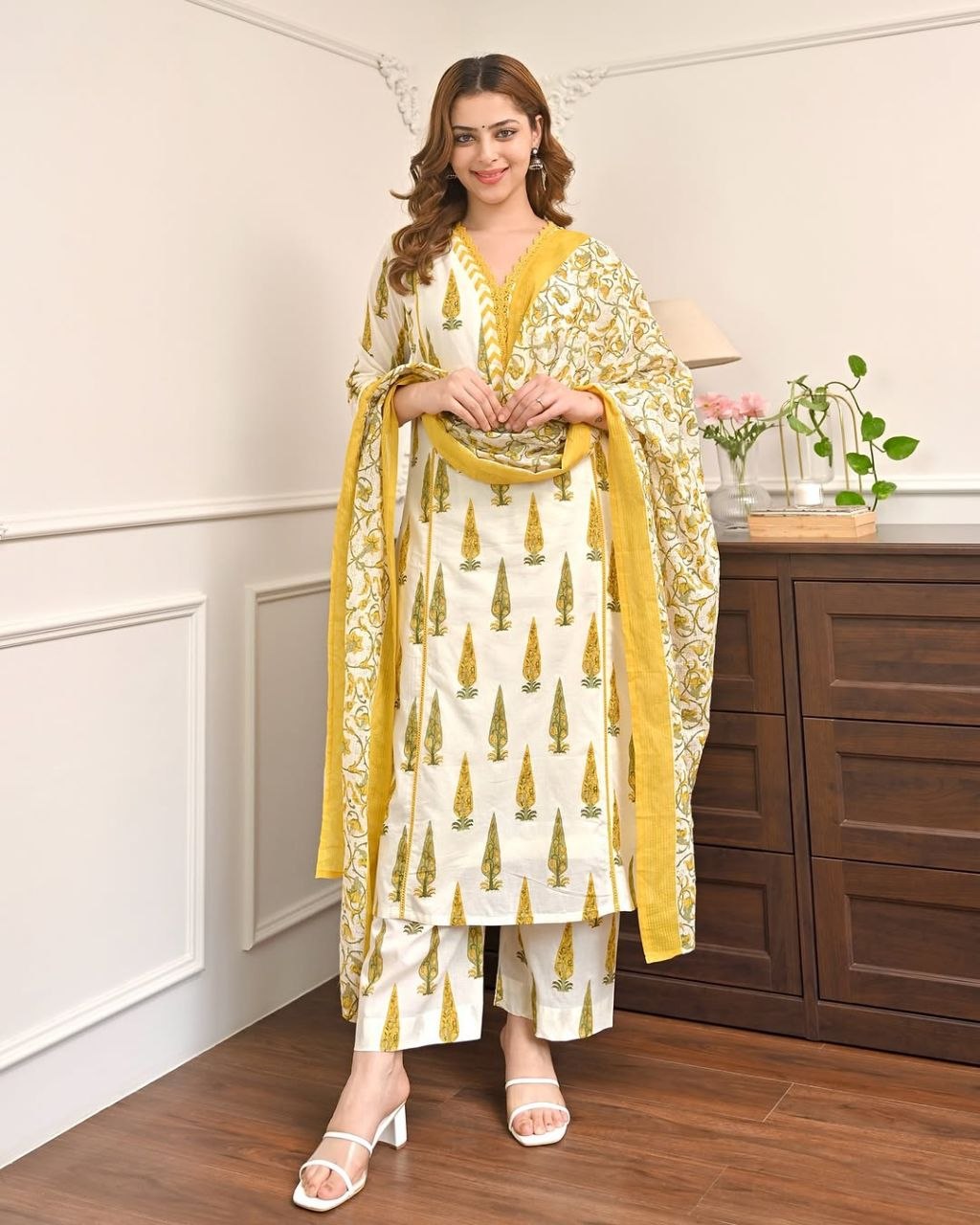 Noor Blossom Printed Kurta Set with Dupatta - Image 4