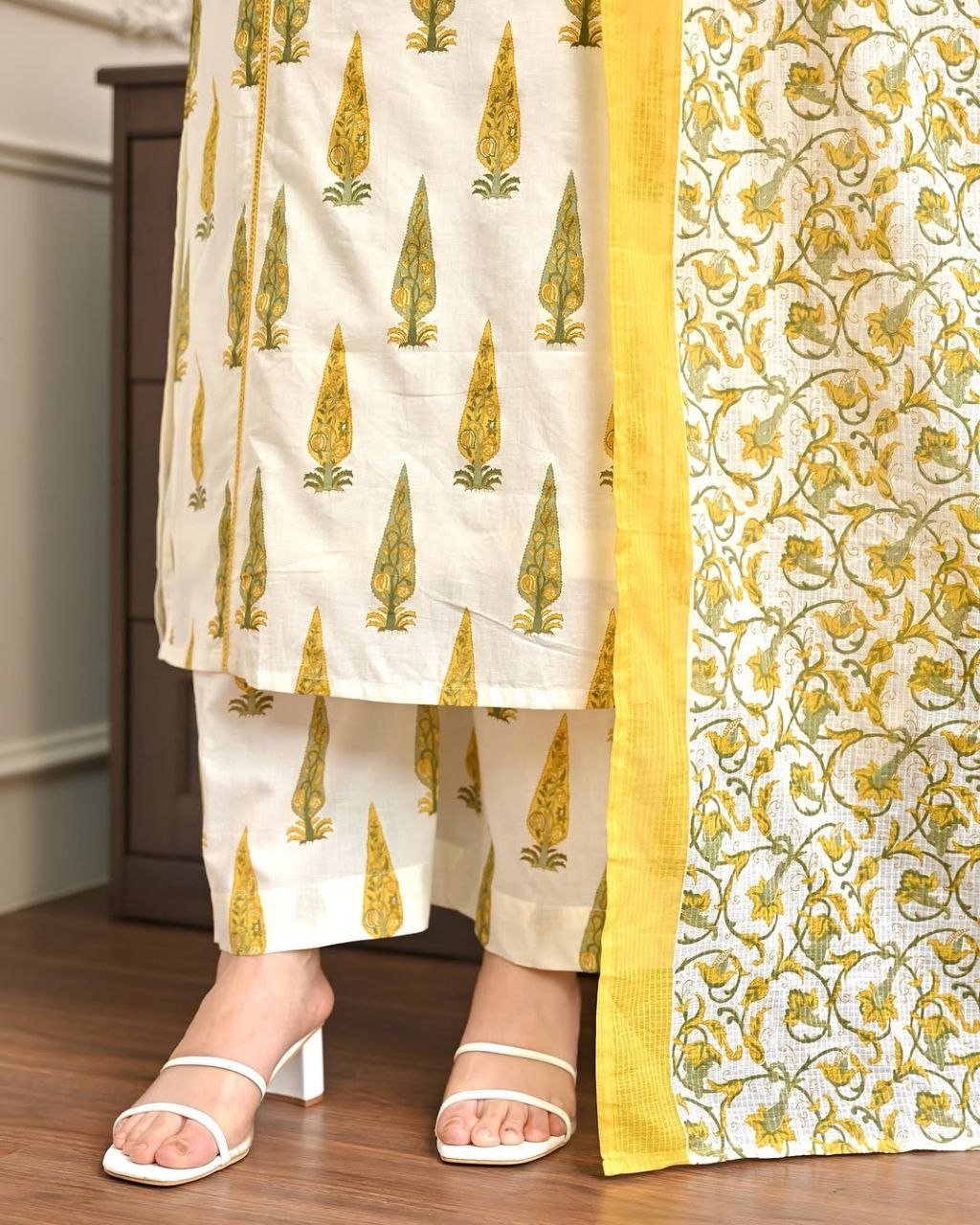 Noor Blossom Printed Kurta Set with Dupatta - Image 3